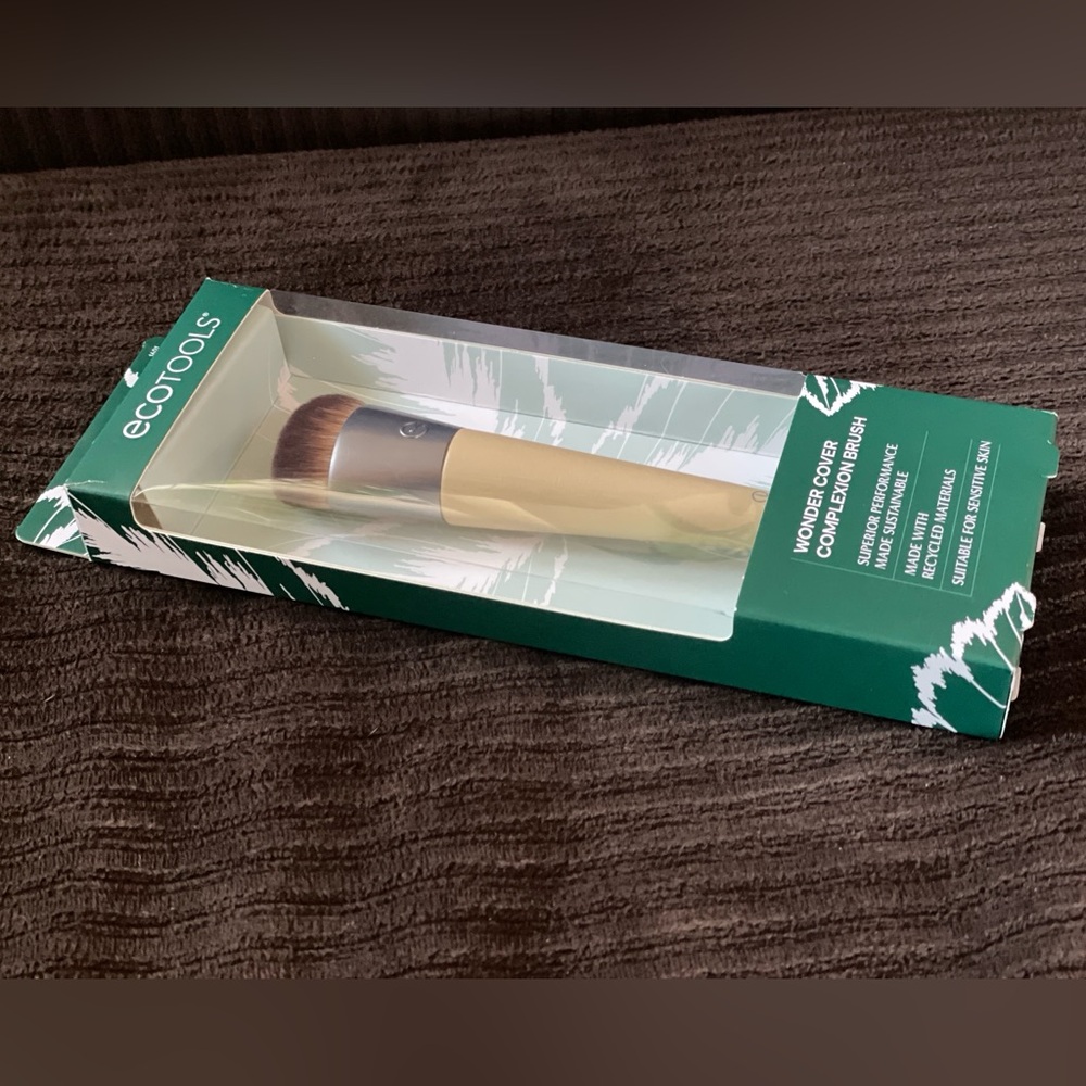 Makeup Brush, Wonder Cover Complexion Brush — EcoTools - Picture 12 of 15